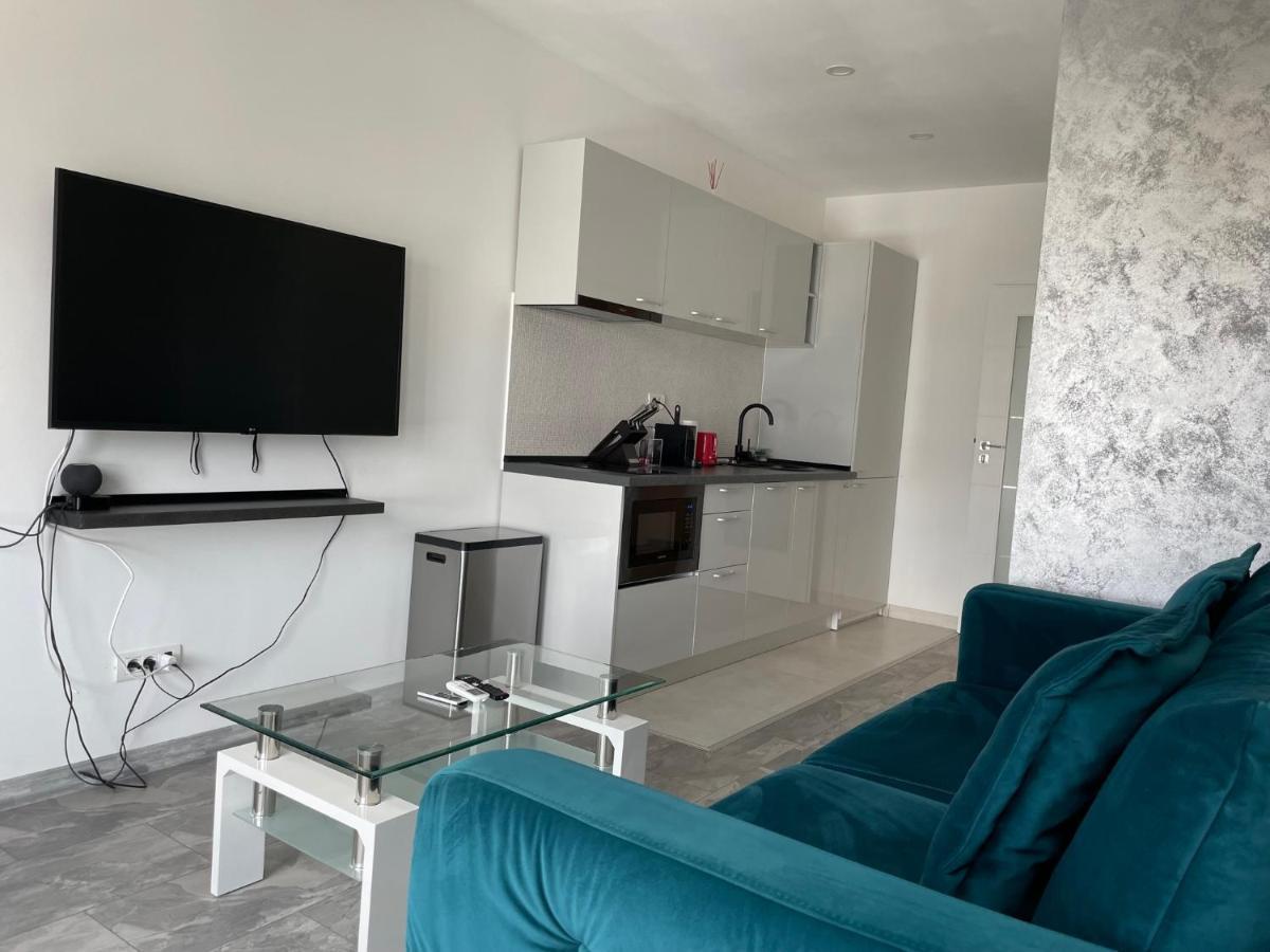 Cozy 2-Room Penthouse Lakeview W14 부쿠레슈티 외부 사진